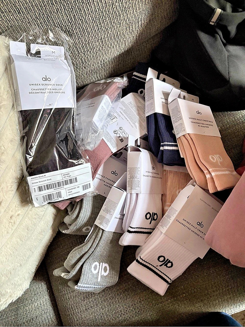 Alo Women's Socks Multipack in Gray & Pink NWT